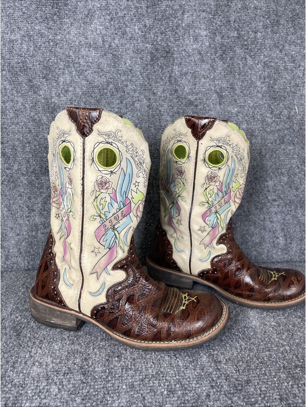 Ariat Ladies Rodeobaby Rocker Cowboy Boots Tattoo Themed Live Ride 7.5 - Picture 3 of 14
